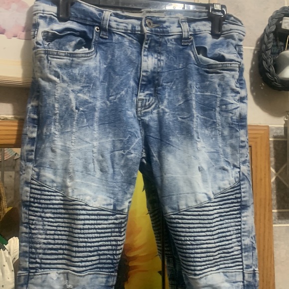 Evolution in design jeans - Picture 3 of 13